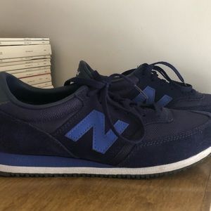 New balance navy blue lifestyle sneakers